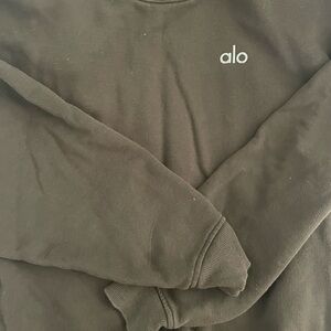 Alo Yoga crew neck size small